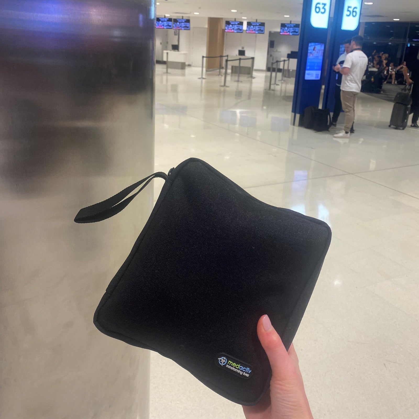 Hannah-flying-to-ireland-diabeteshq